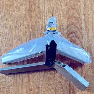 Sony Stand 2L-R. New